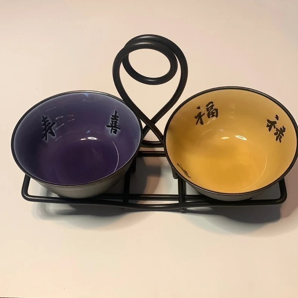 Pampered chef small bowl caddy.